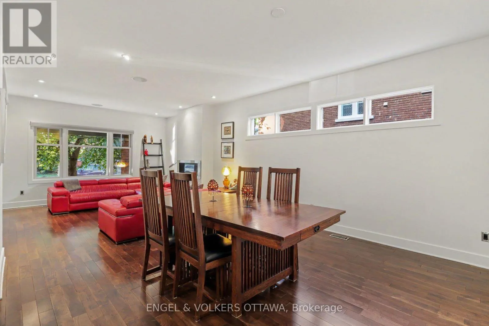 26 MELGUND AVENUE
