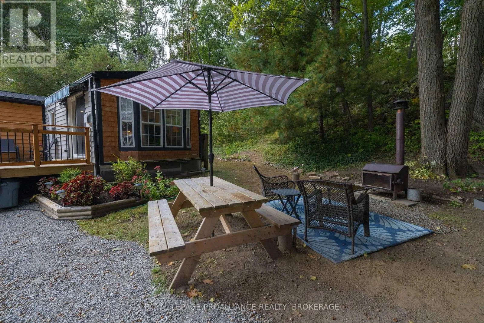 106 OLD RIVER ROAD