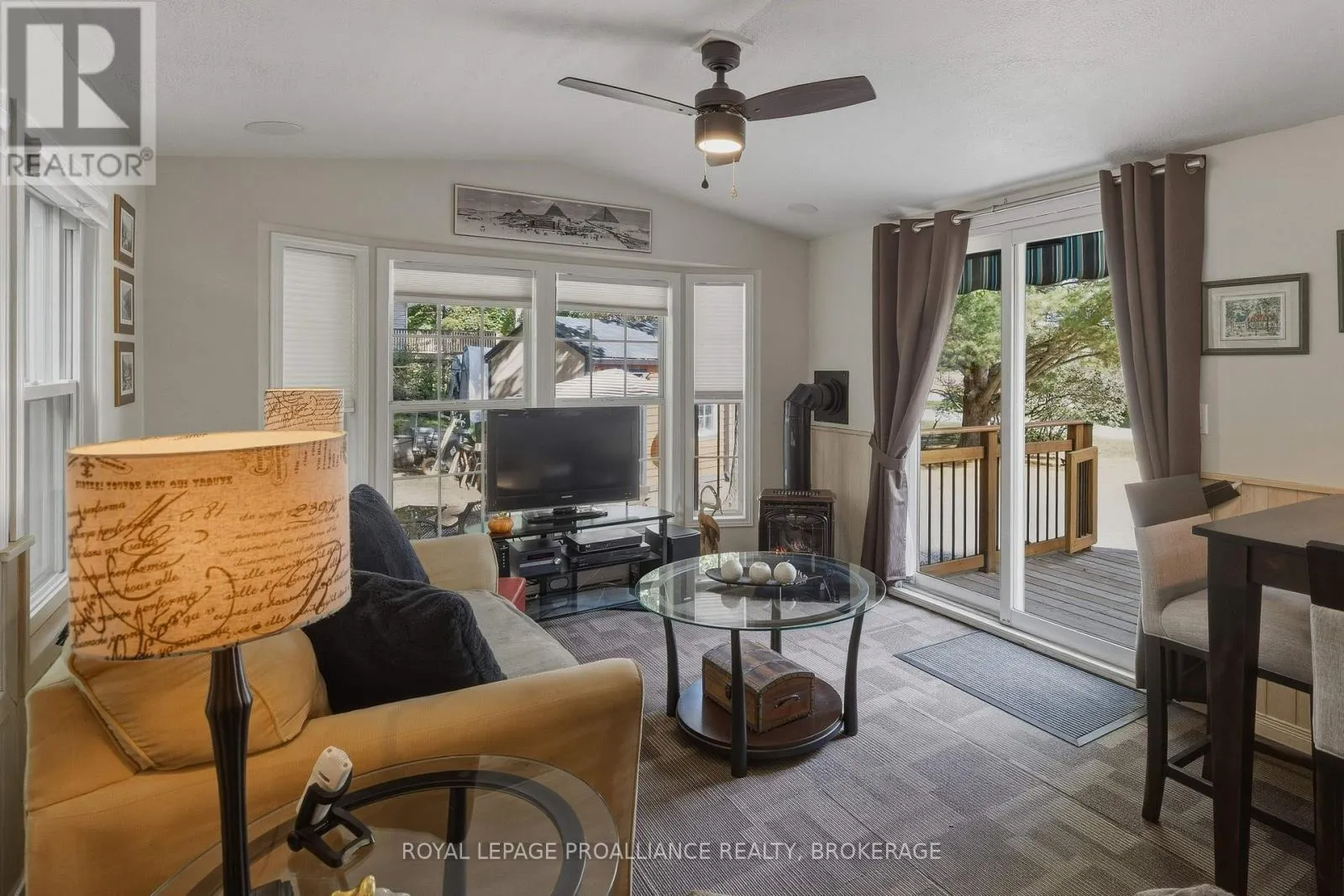 106 OLD RIVER ROAD