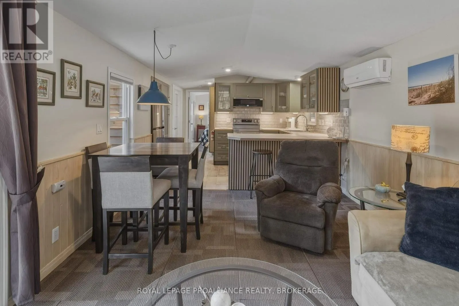 106 OLD RIVER ROAD