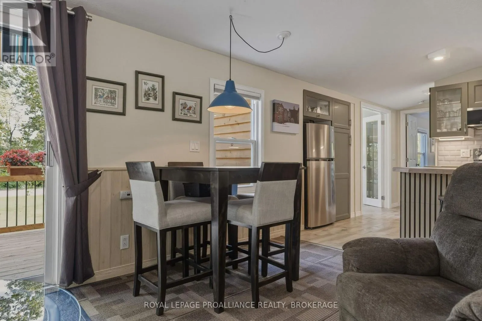 106 OLD RIVER ROAD