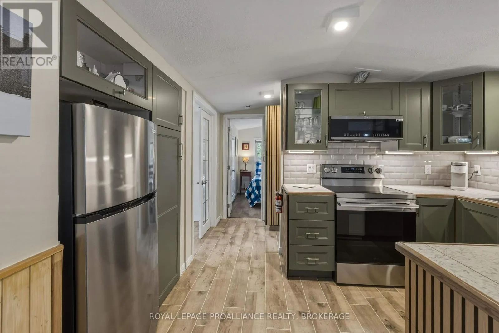 106 OLD RIVER ROAD