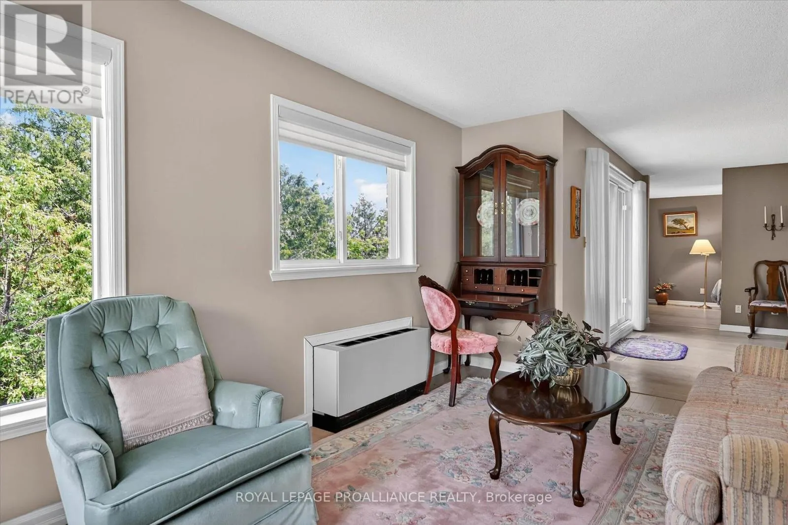 312A - 1099 CLONSILLA AVENUE