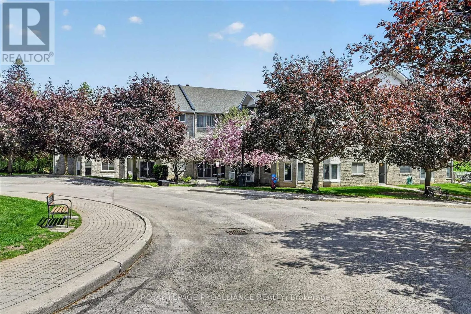 312A - 1099 CLONSILLA AVENUE