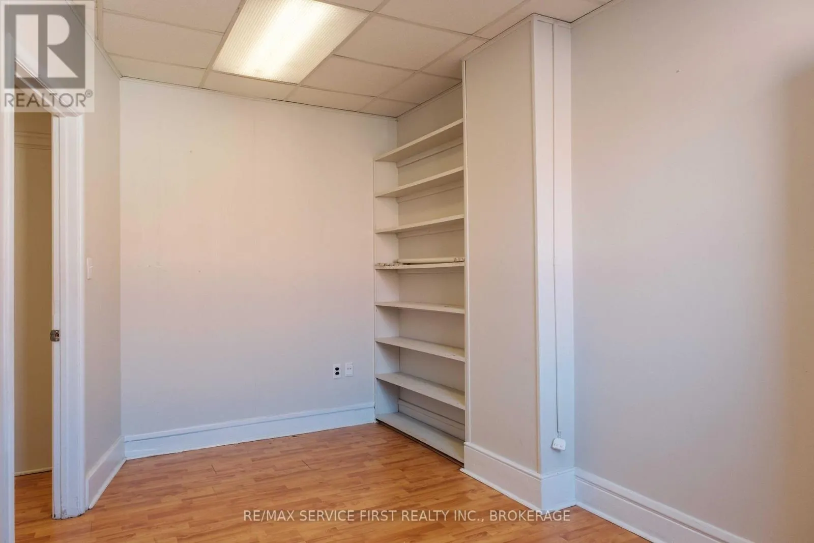 UNIT #3 - 159 WELLINGTON STREET #Unit #3
