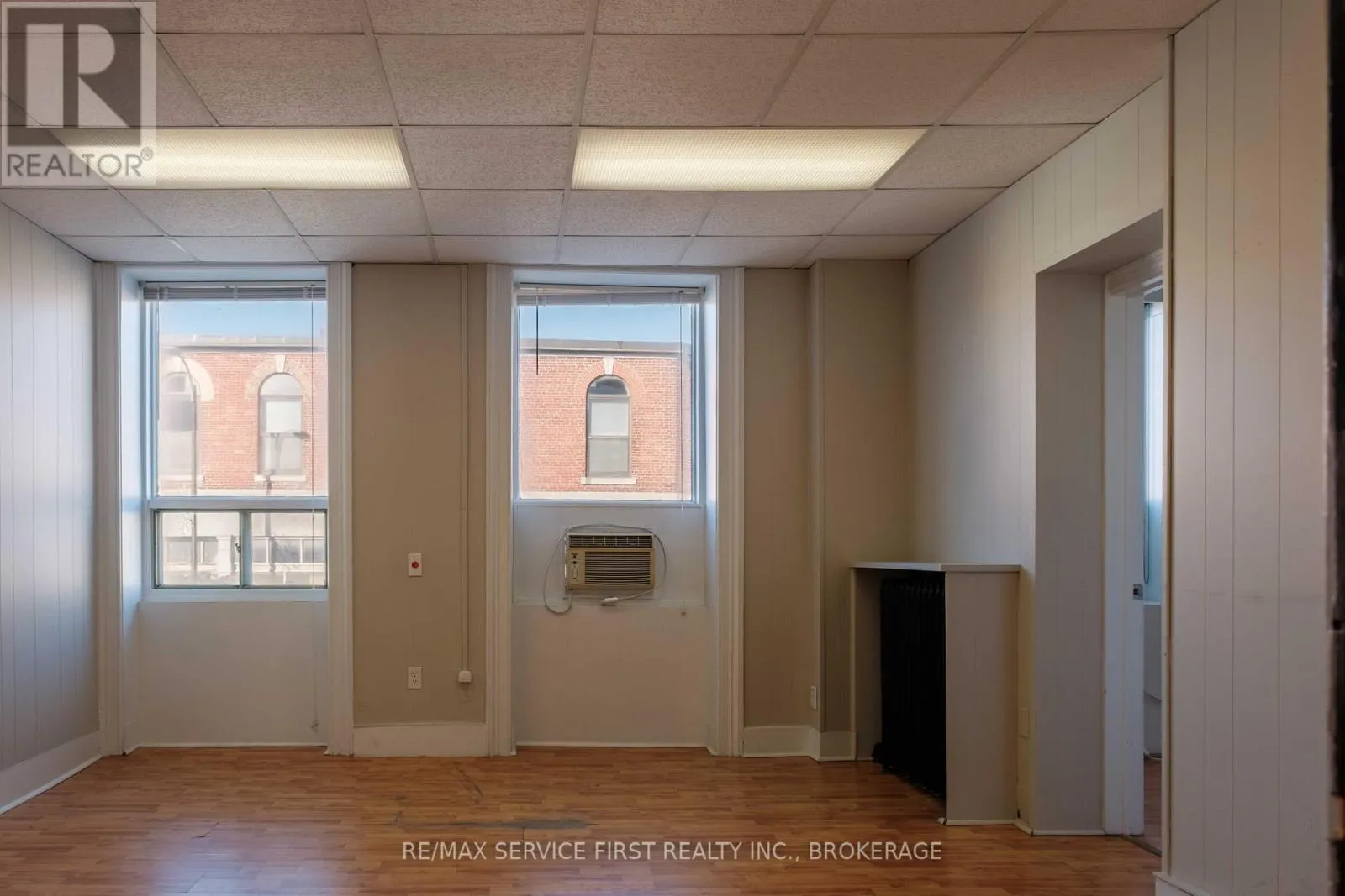 UNIT #3 - 159 WELLINGTON STREET #Unit #3