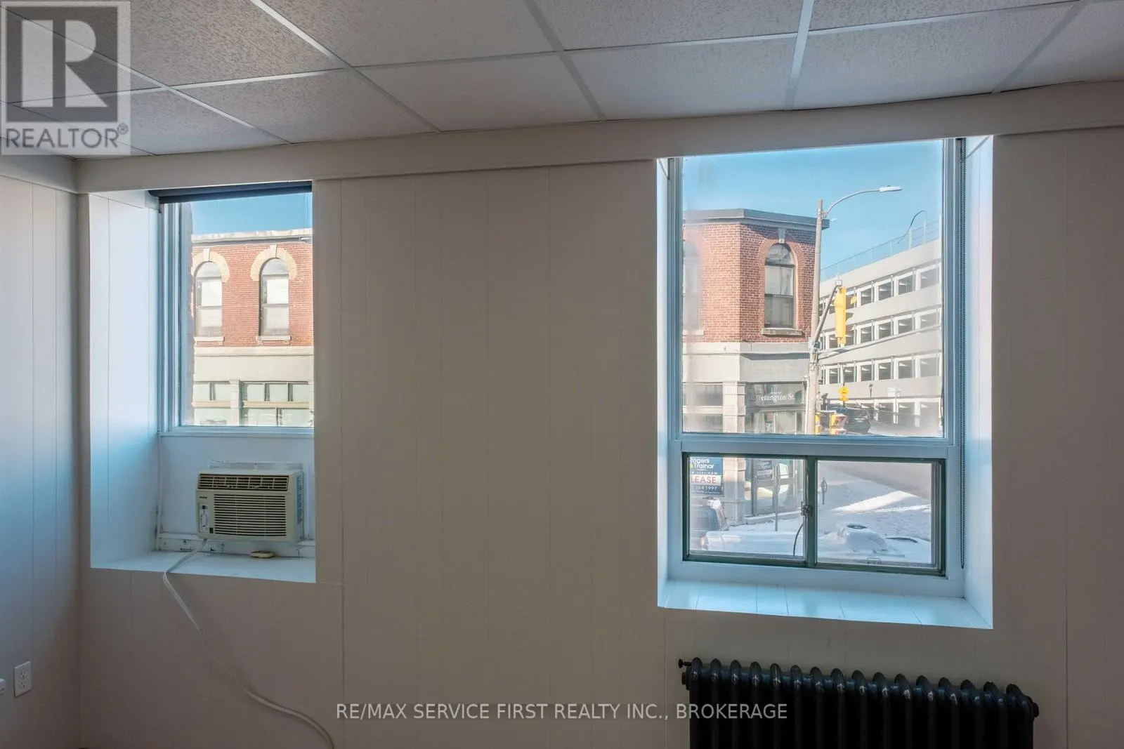 UNIT #3 - 159 WELLINGTON STREET #Unit #3