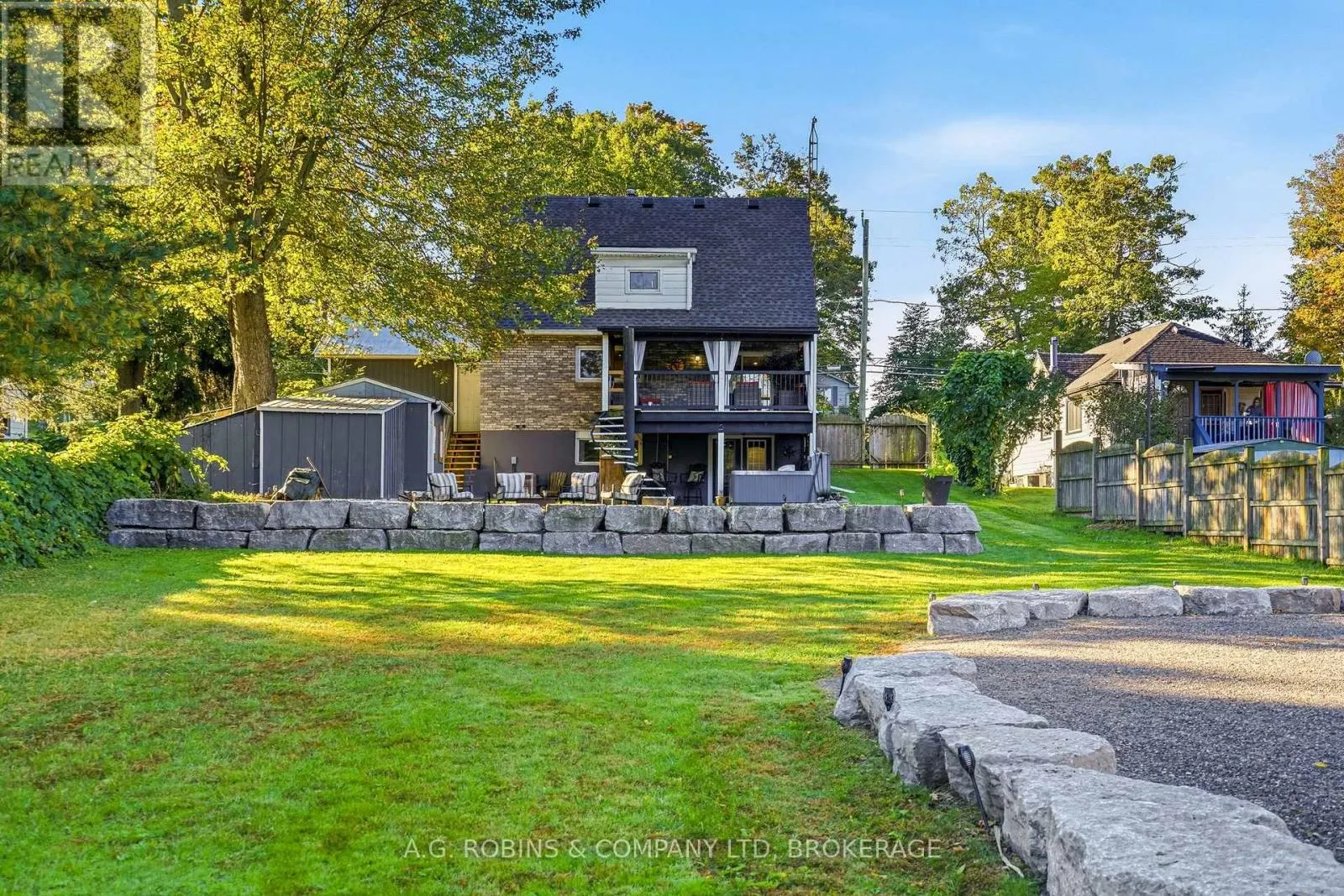 10448 LAKESHORE ROAD