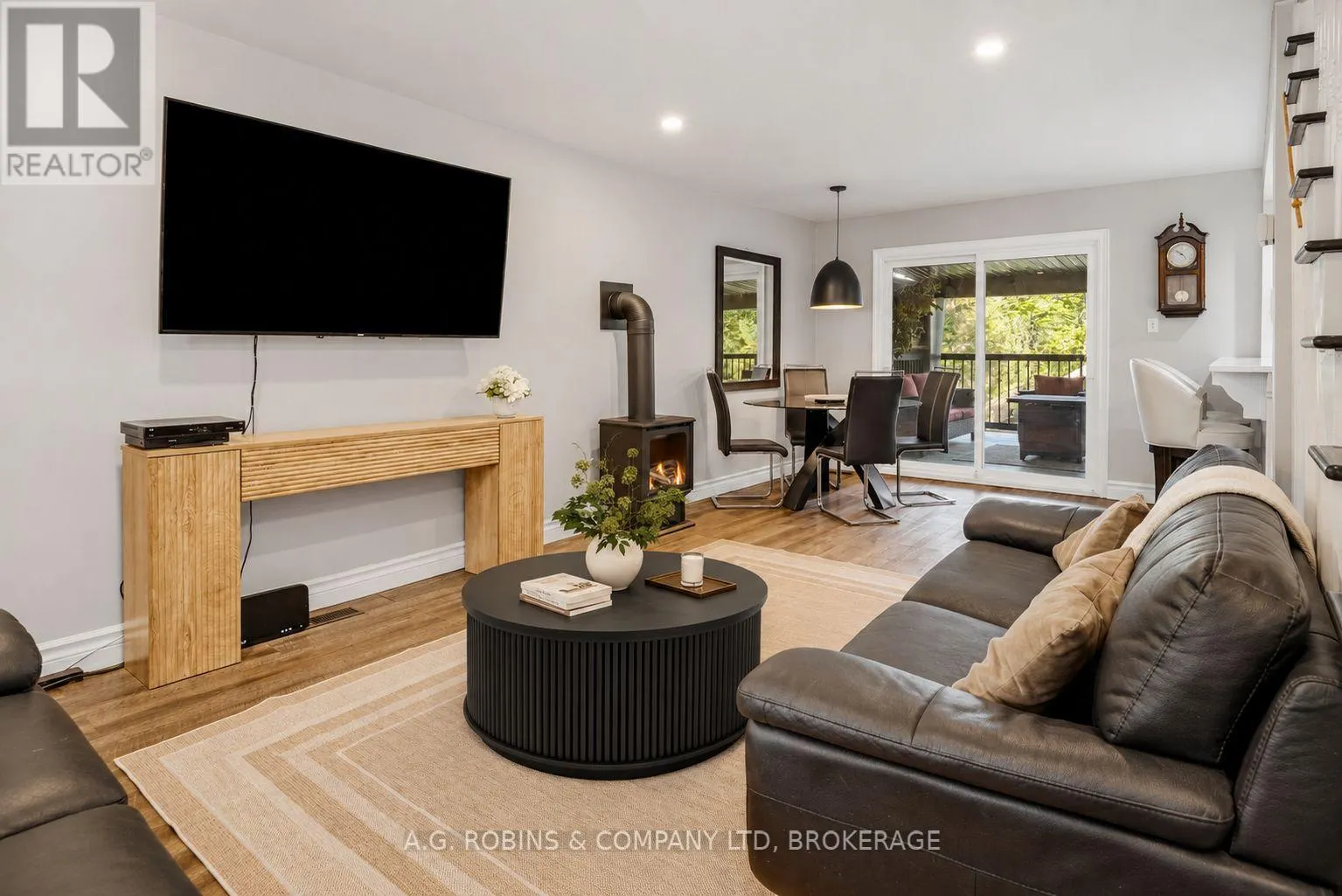 10448 LAKESHORE ROAD