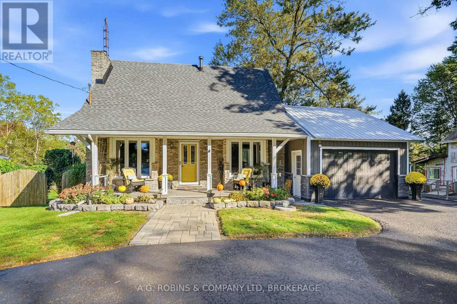 10448 LAKESHORE ROAD