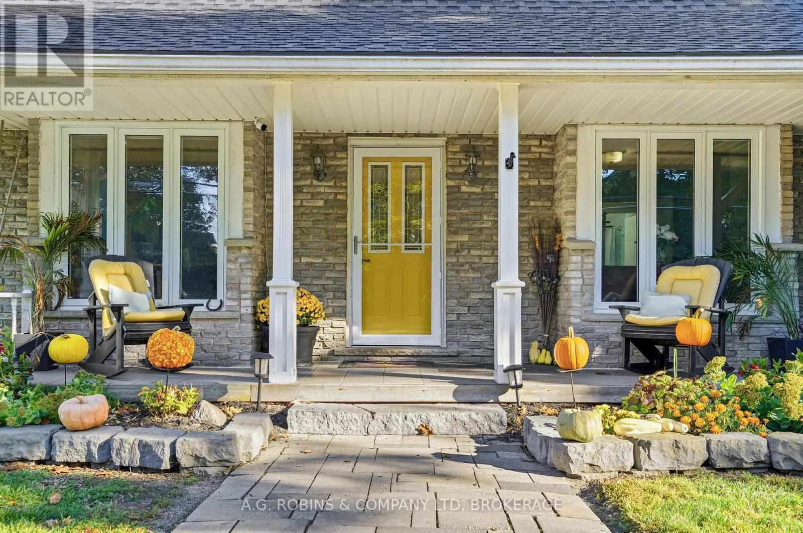 10448 LAKESHORE ROAD