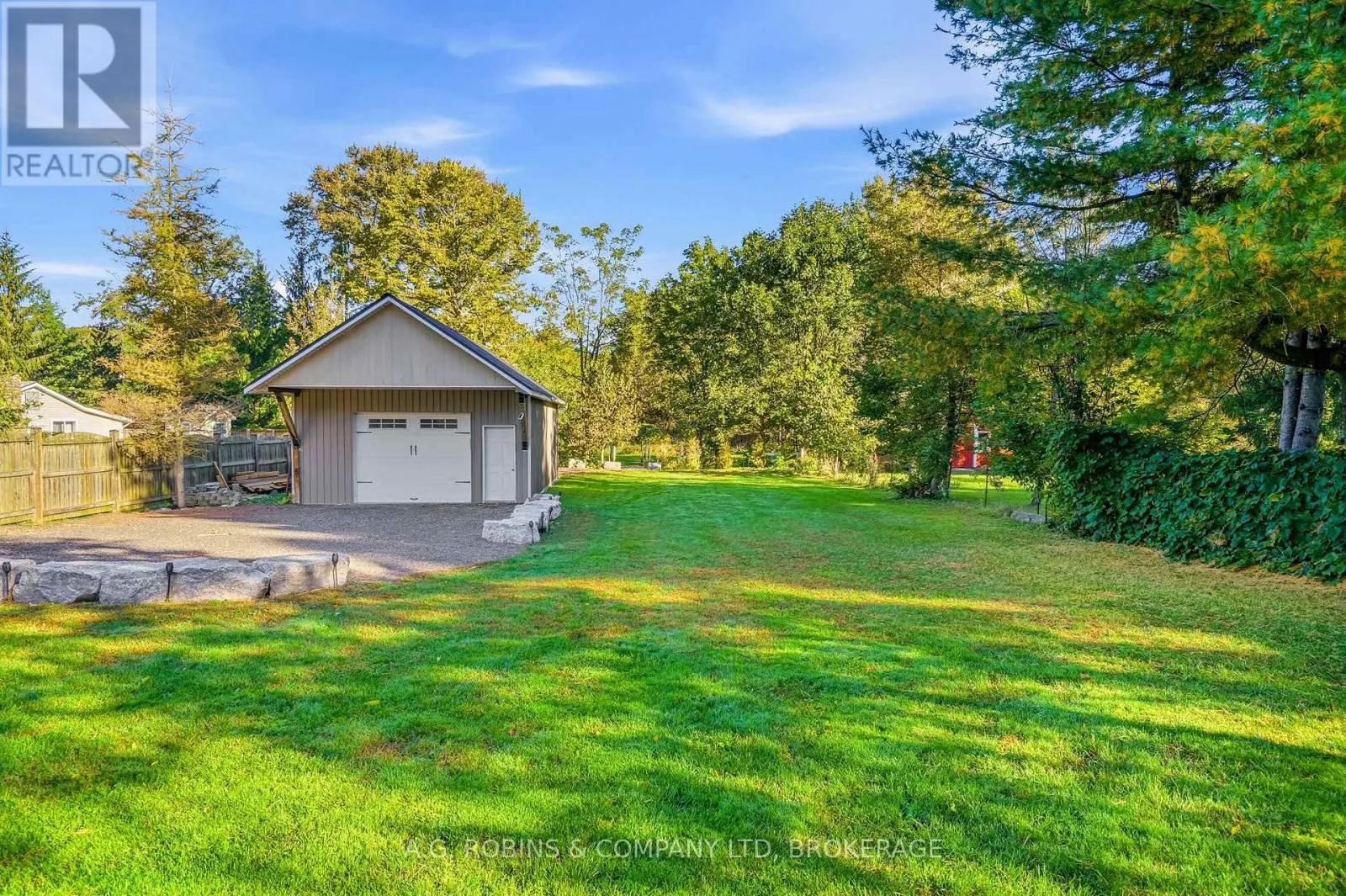 10448 LAKESHORE ROAD