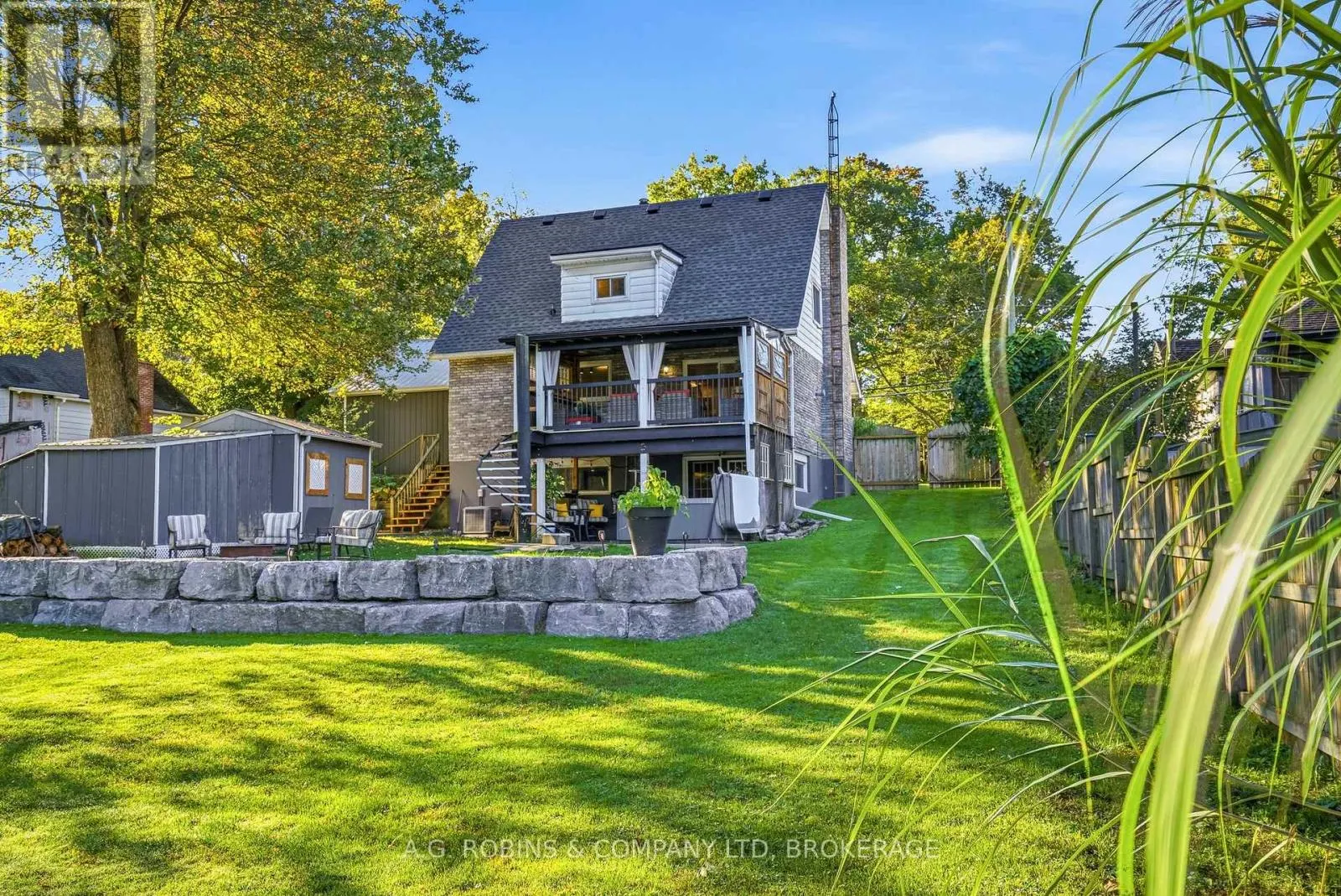 10448 LAKESHORE ROAD