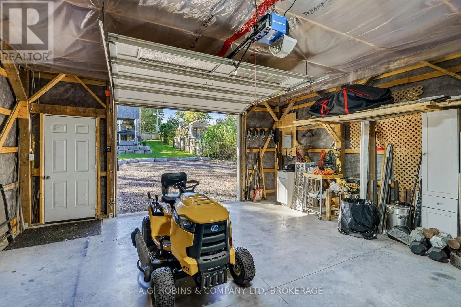 10448 LAKESHORE ROAD