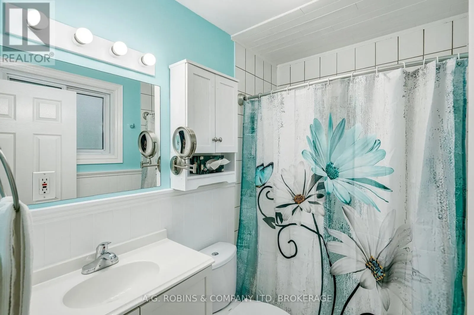10448 LAKESHORE ROAD