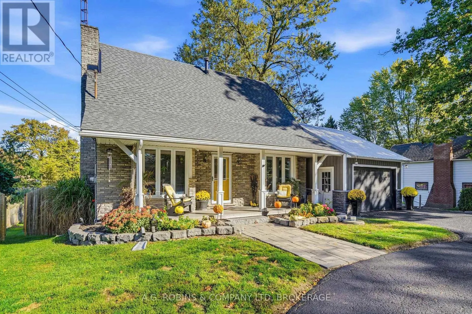 10448 LAKESHORE ROAD