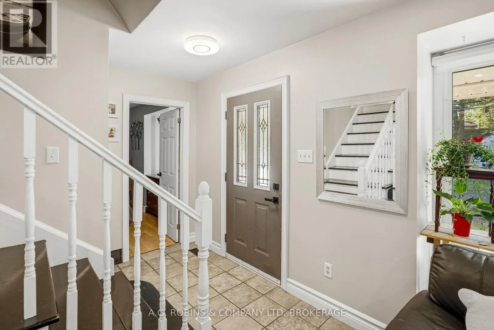10448 LAKESHORE ROAD