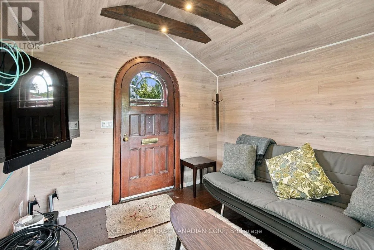 39 DALE DRIVE