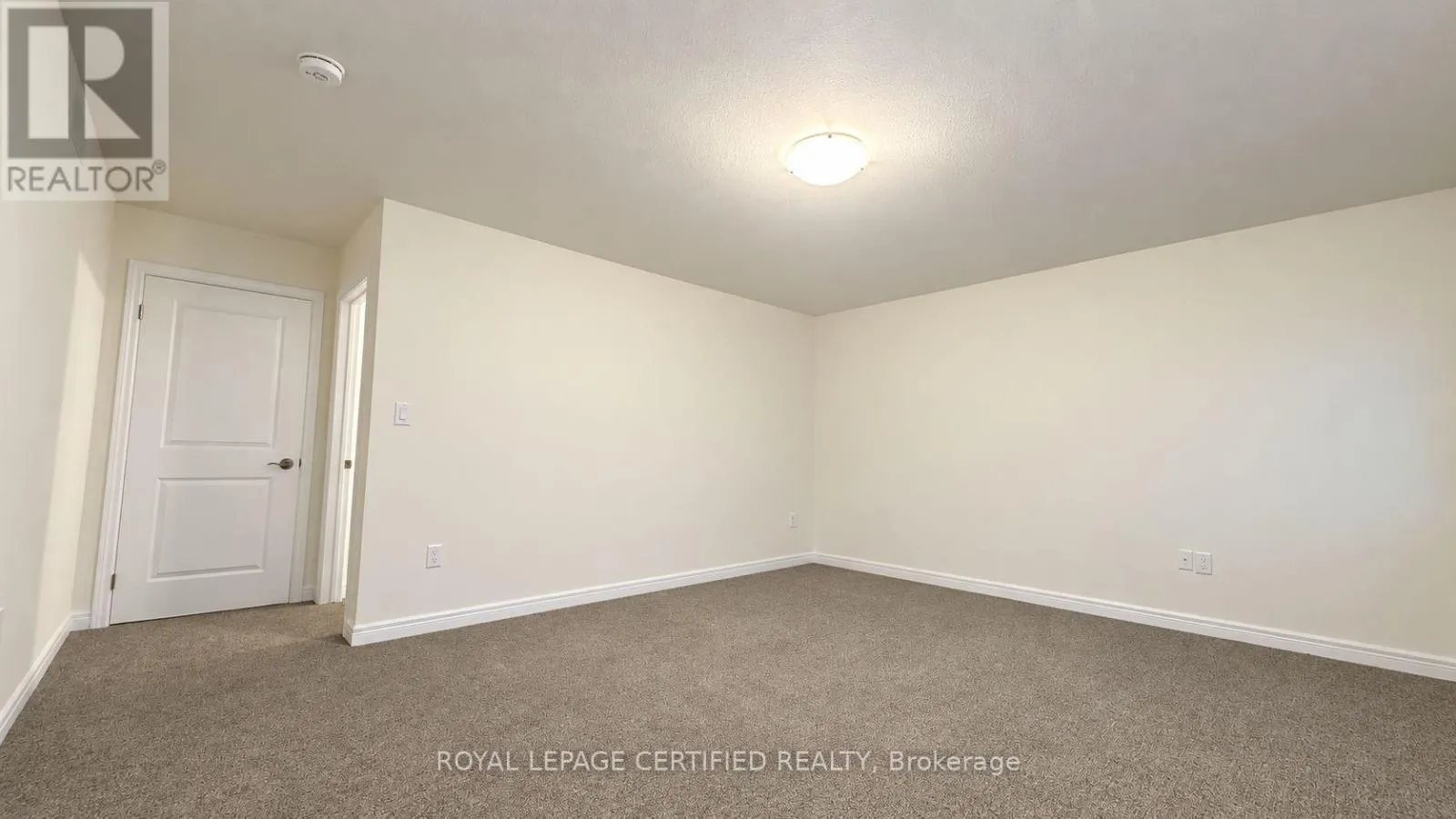 11 ALICIA CRESCENT