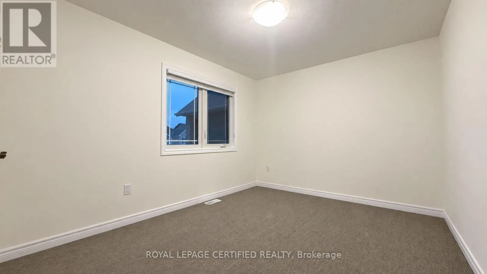 11 ALICIA CRESCENT