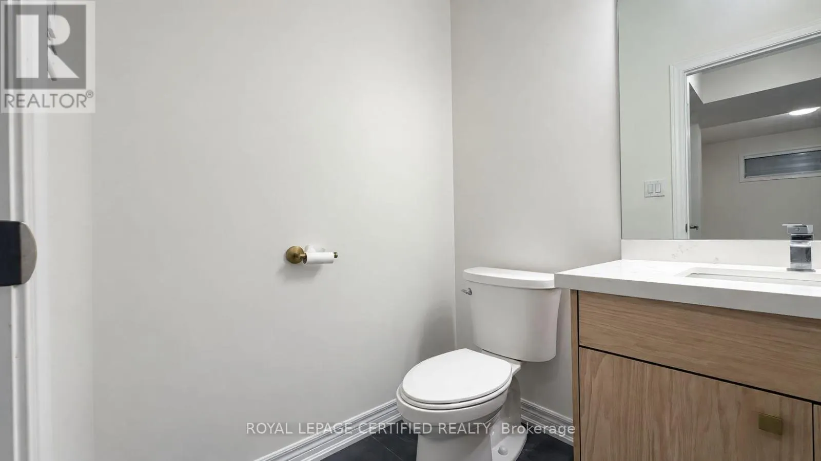 11 ALICIA CRESCENT
