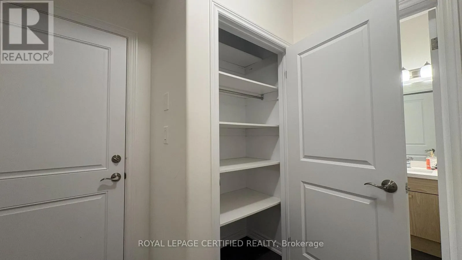 11 ALICIA CRESCENT