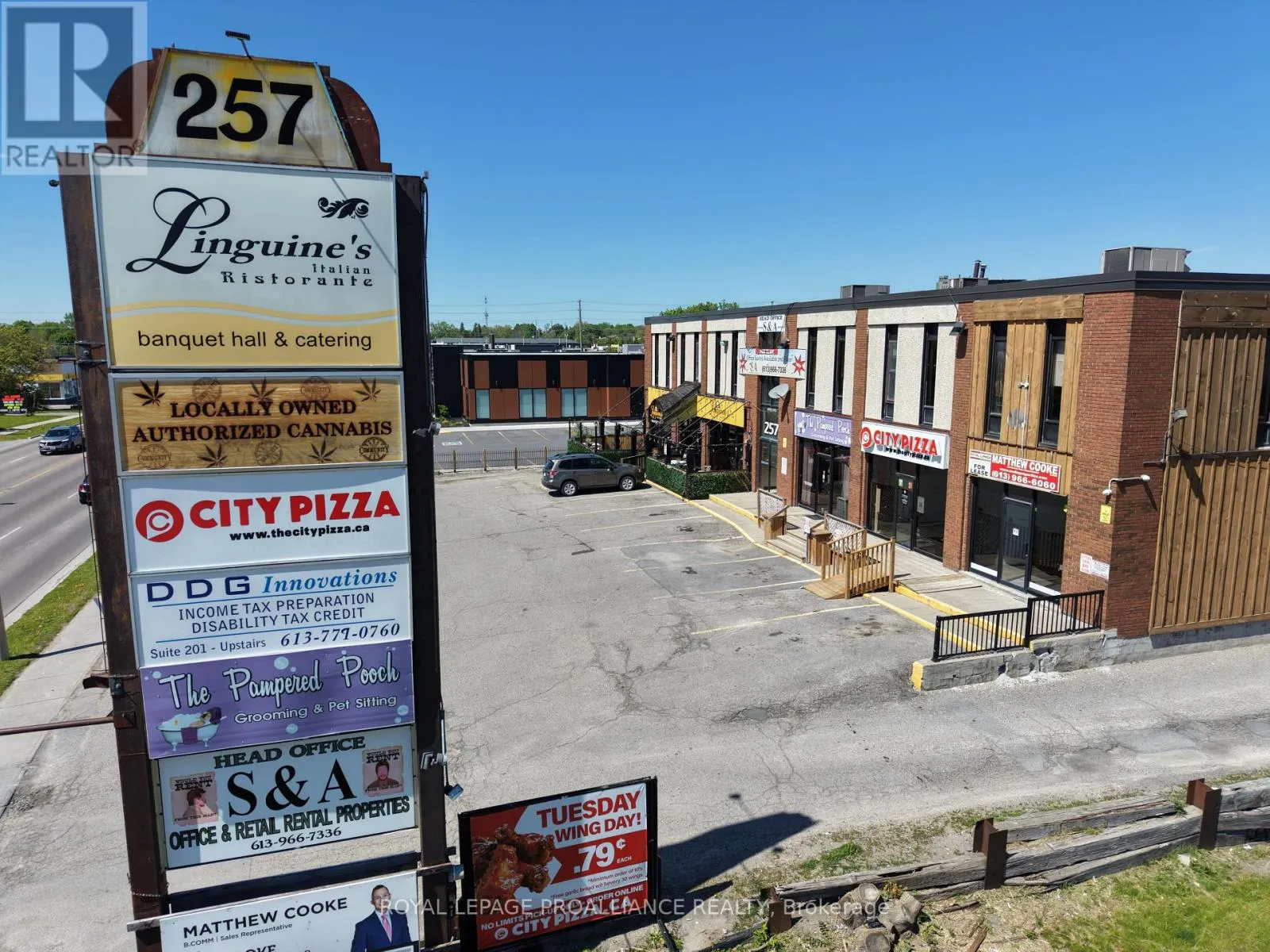 SECOND - 257 NORTH FRONT STREET #Second
