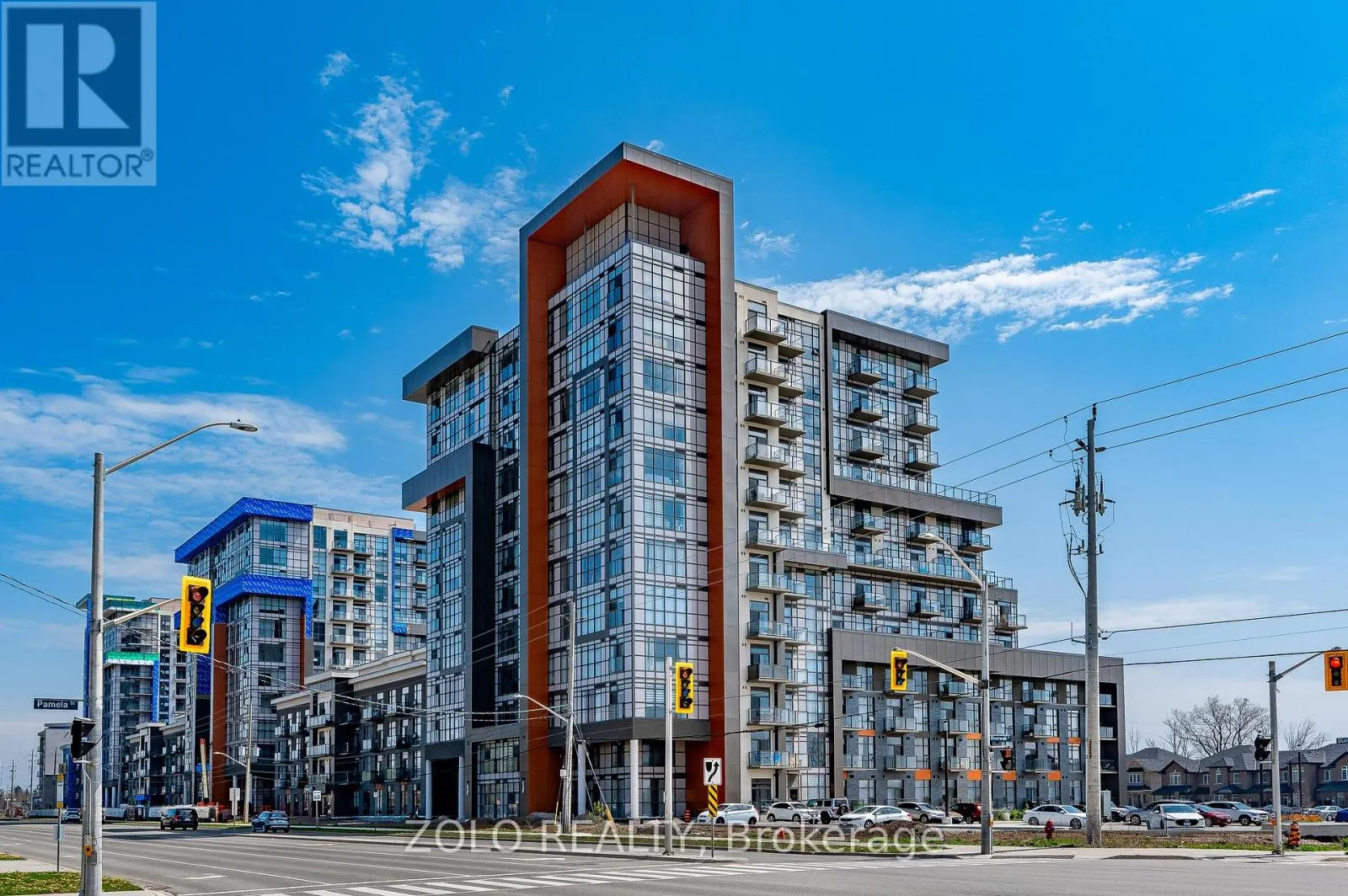 1011 - 470 DUNDAS STREET E
