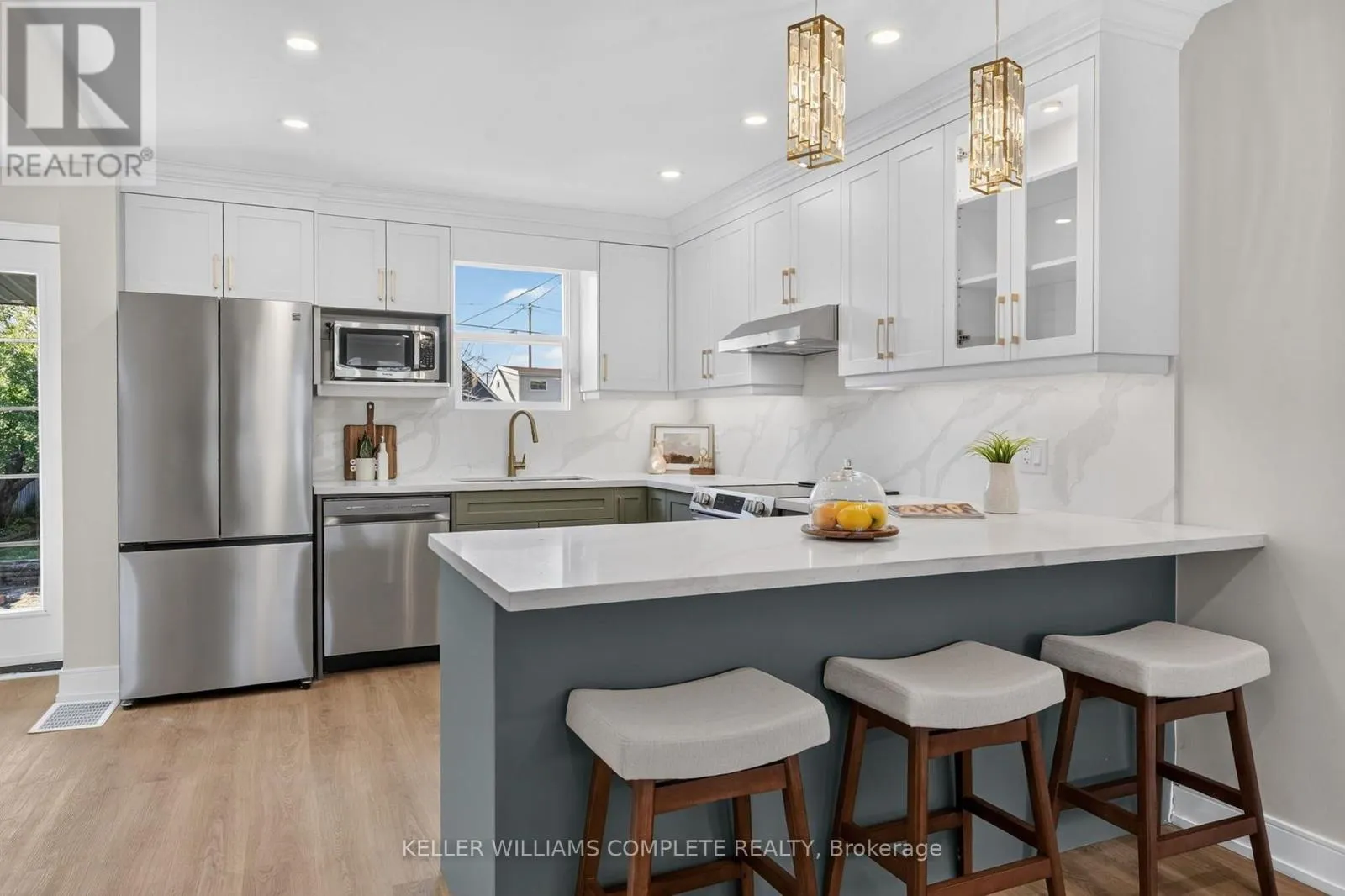 215 PALING AVENUE