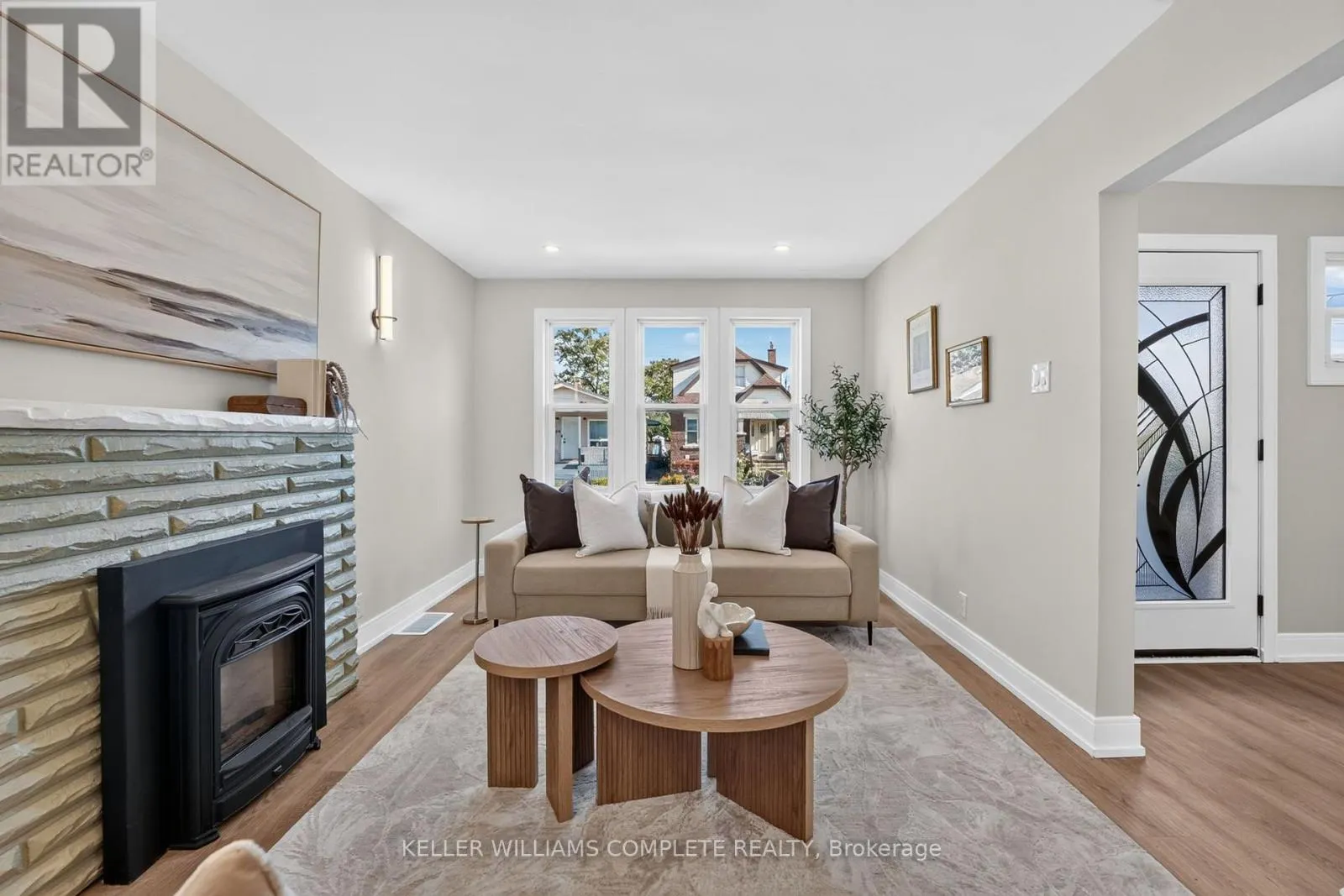 215 PALING AVENUE