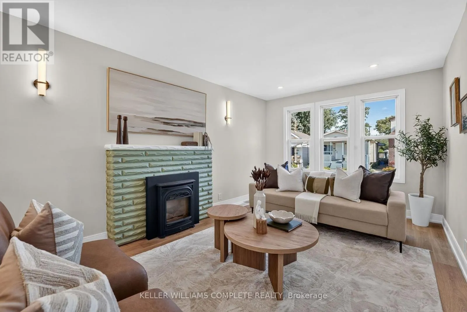 215 PALING AVENUE