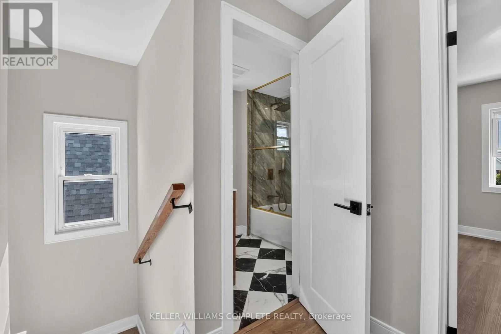 215 PALING AVENUE