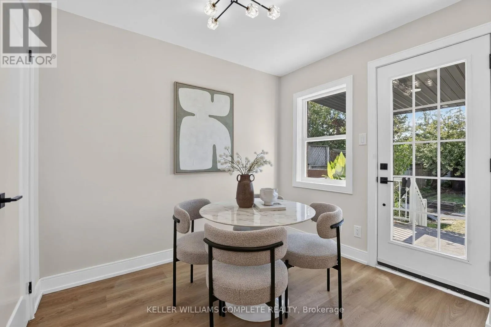 215 PALING AVENUE