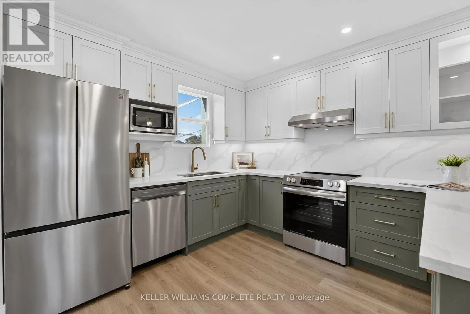 215 PALING AVENUE