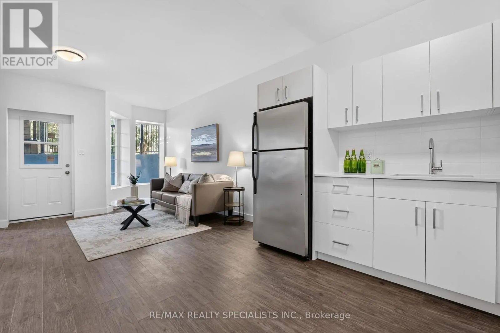 1A - 44 QUEENSTON STREET