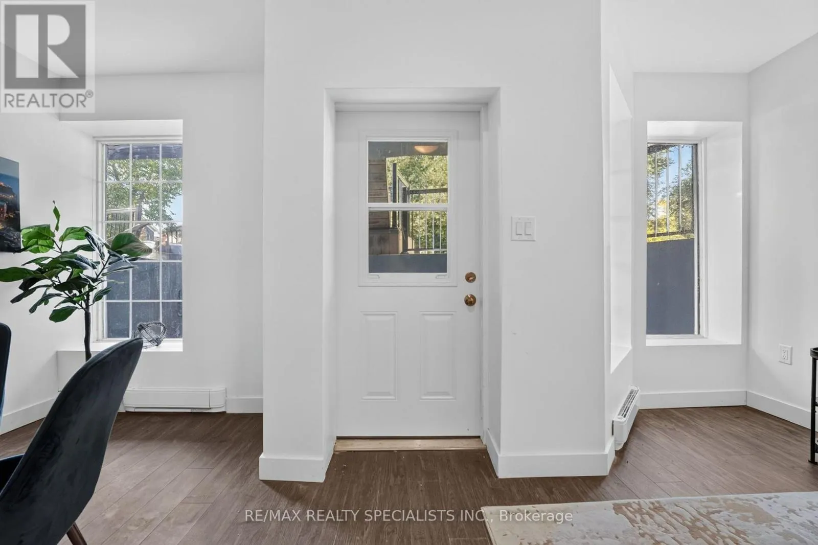 1A - 44 QUEENSTON STREET