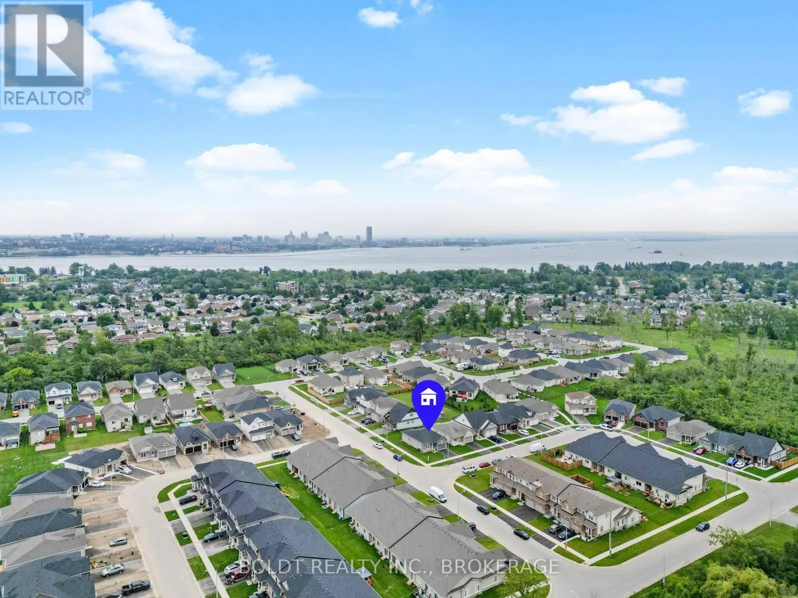 412 HUMMEL CRESCENT