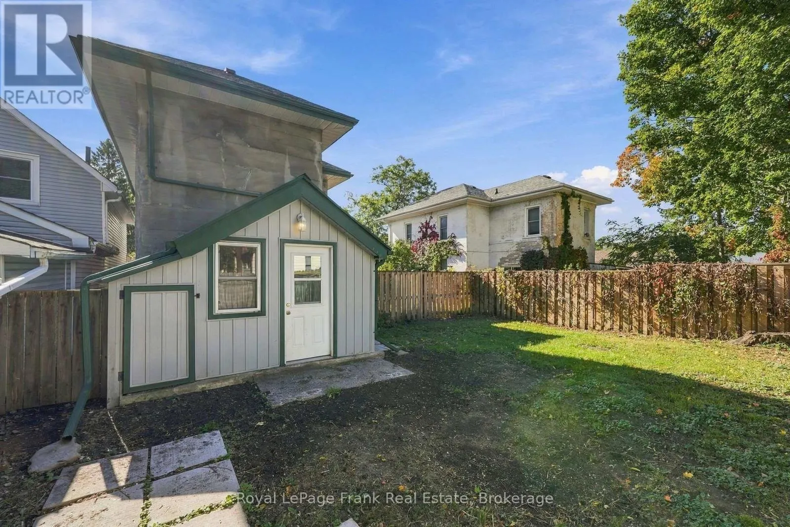 492 HOPKINS AVENUE