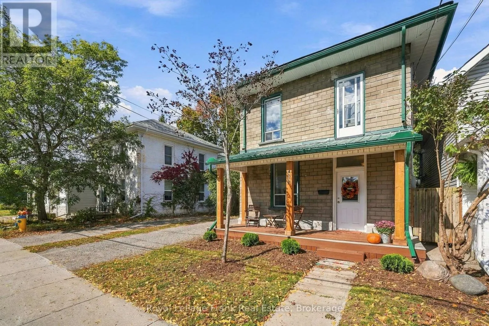 492 HOPKINS AVENUE