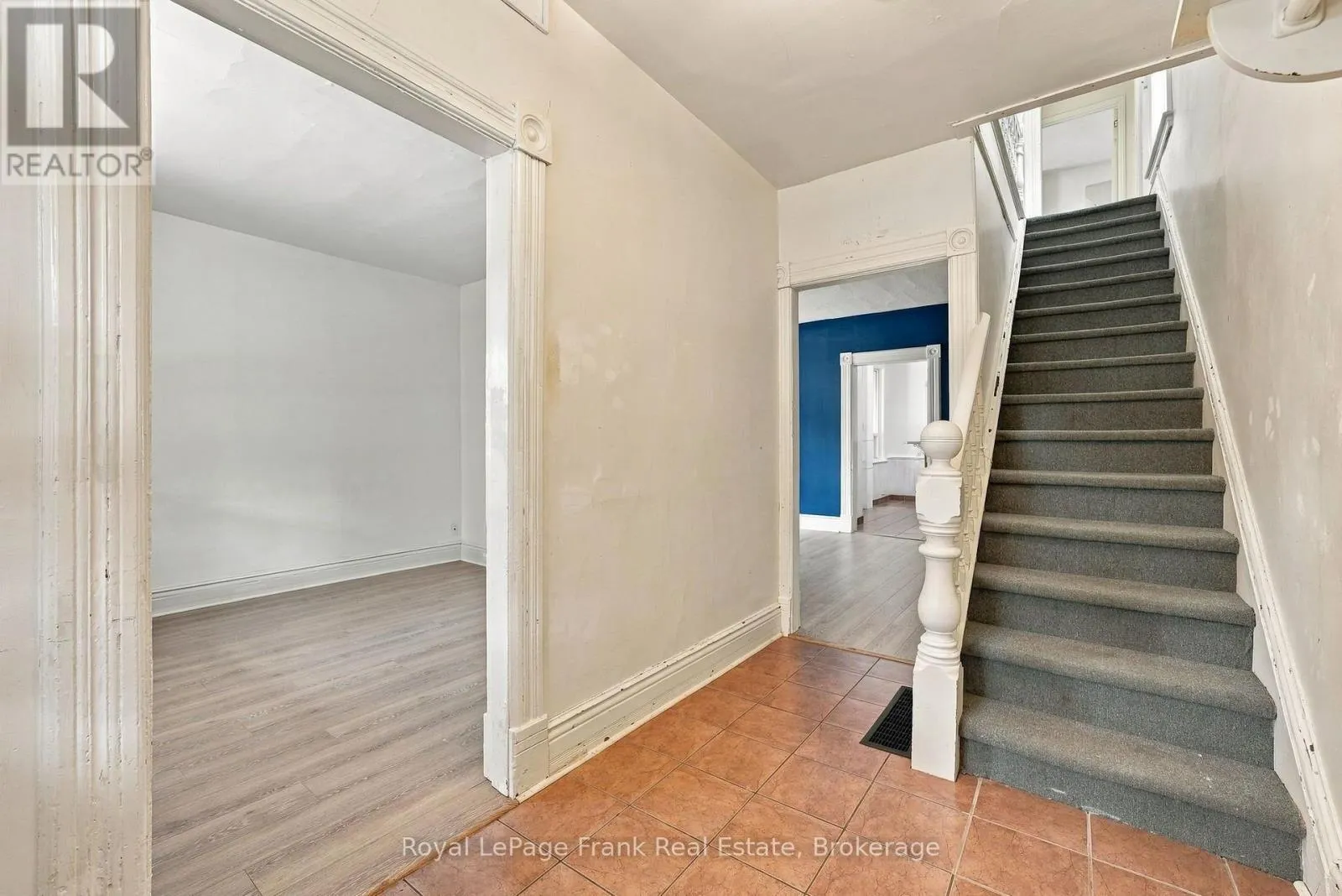 492 HOPKINS AVENUE