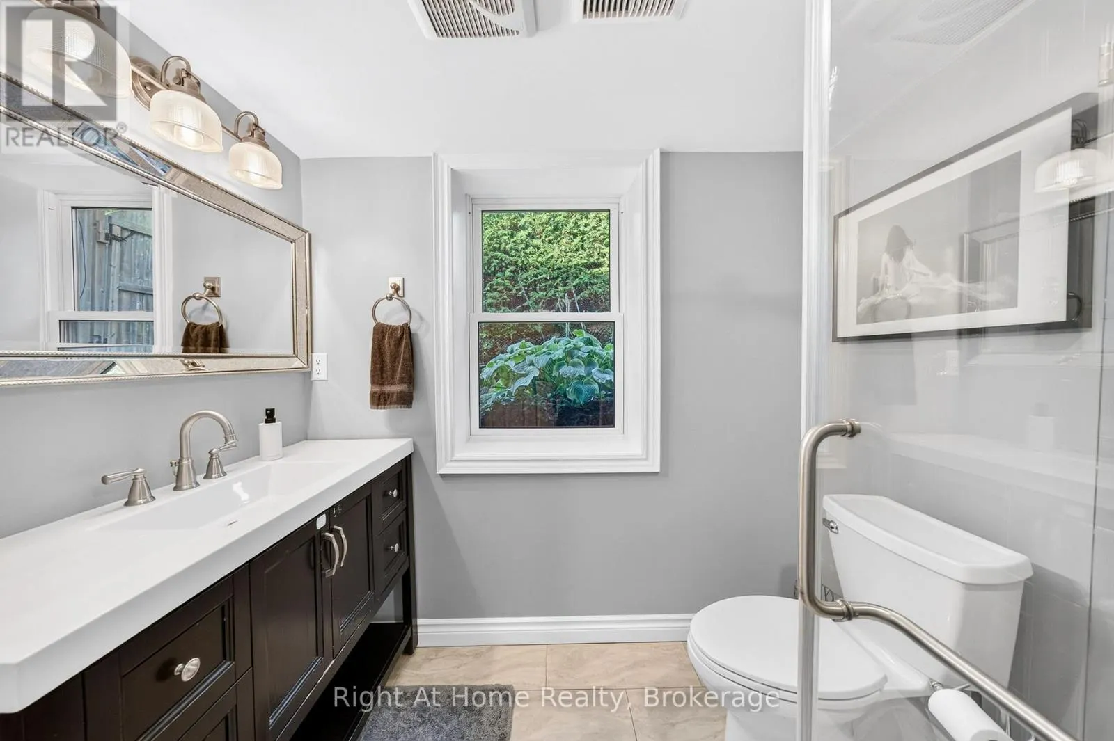 23 LAURENDALE AVENUE