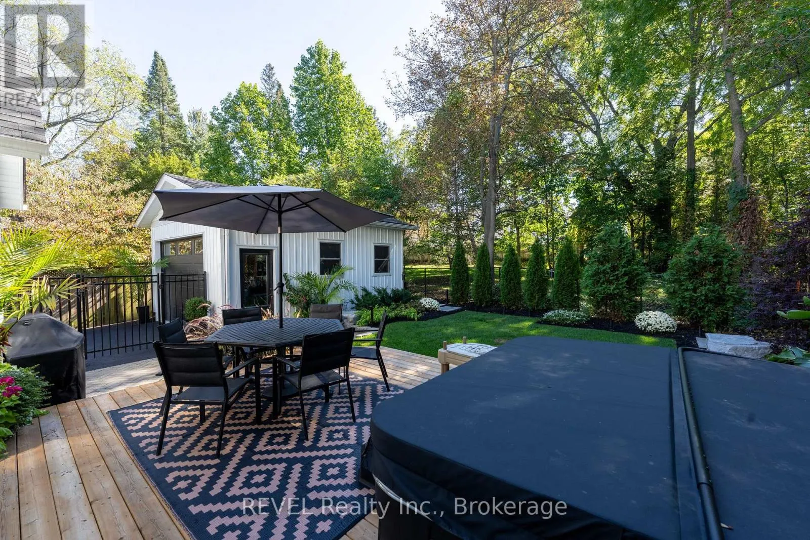 6 ELM AVENUE