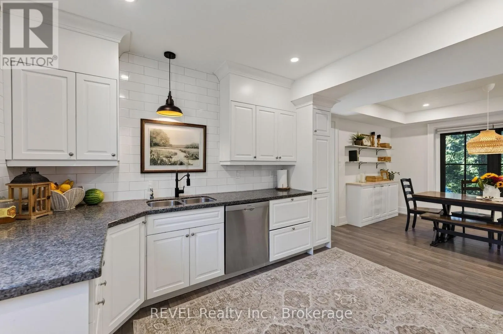 6 ELM AVENUE