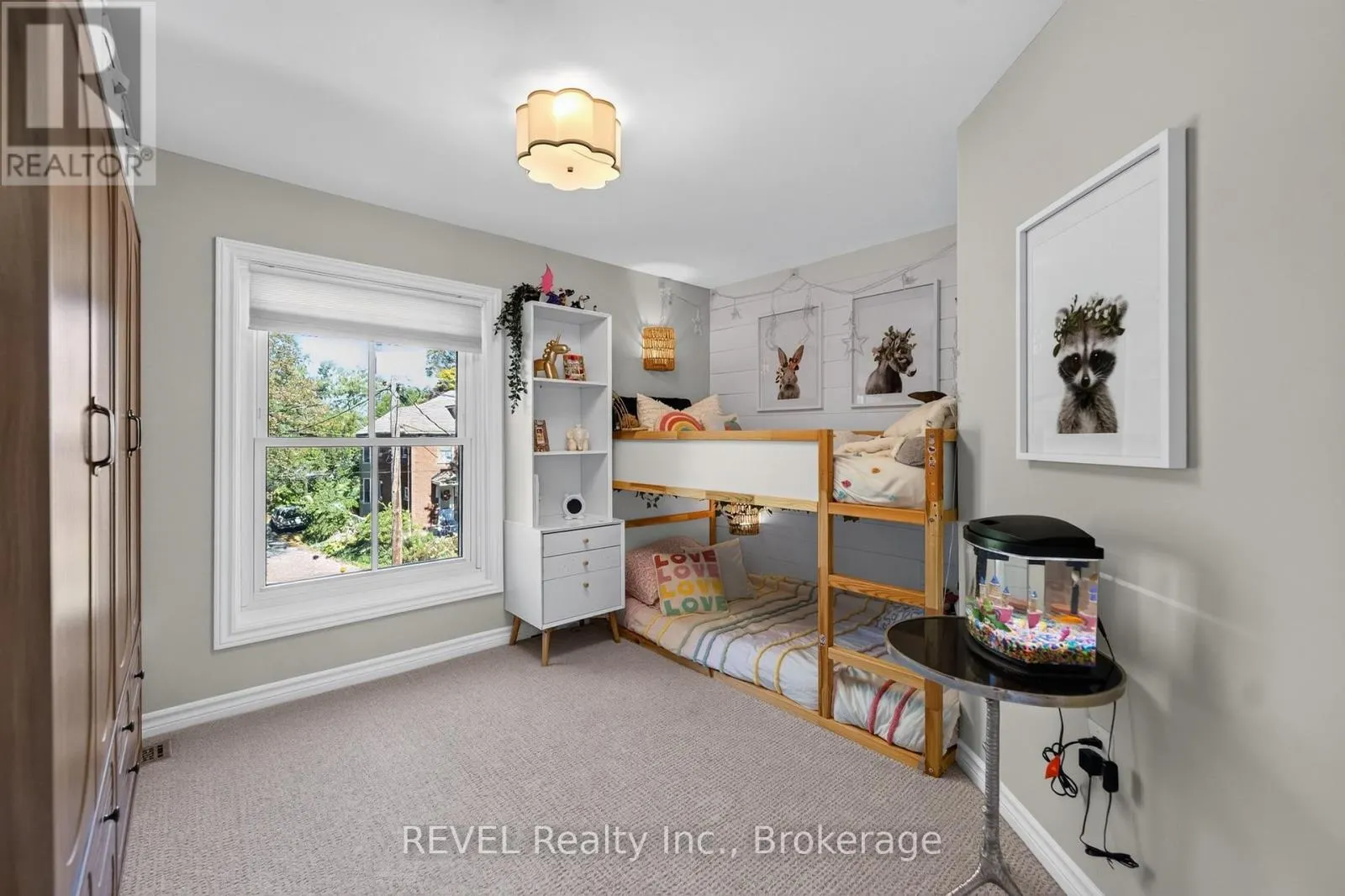 6 ELM AVENUE