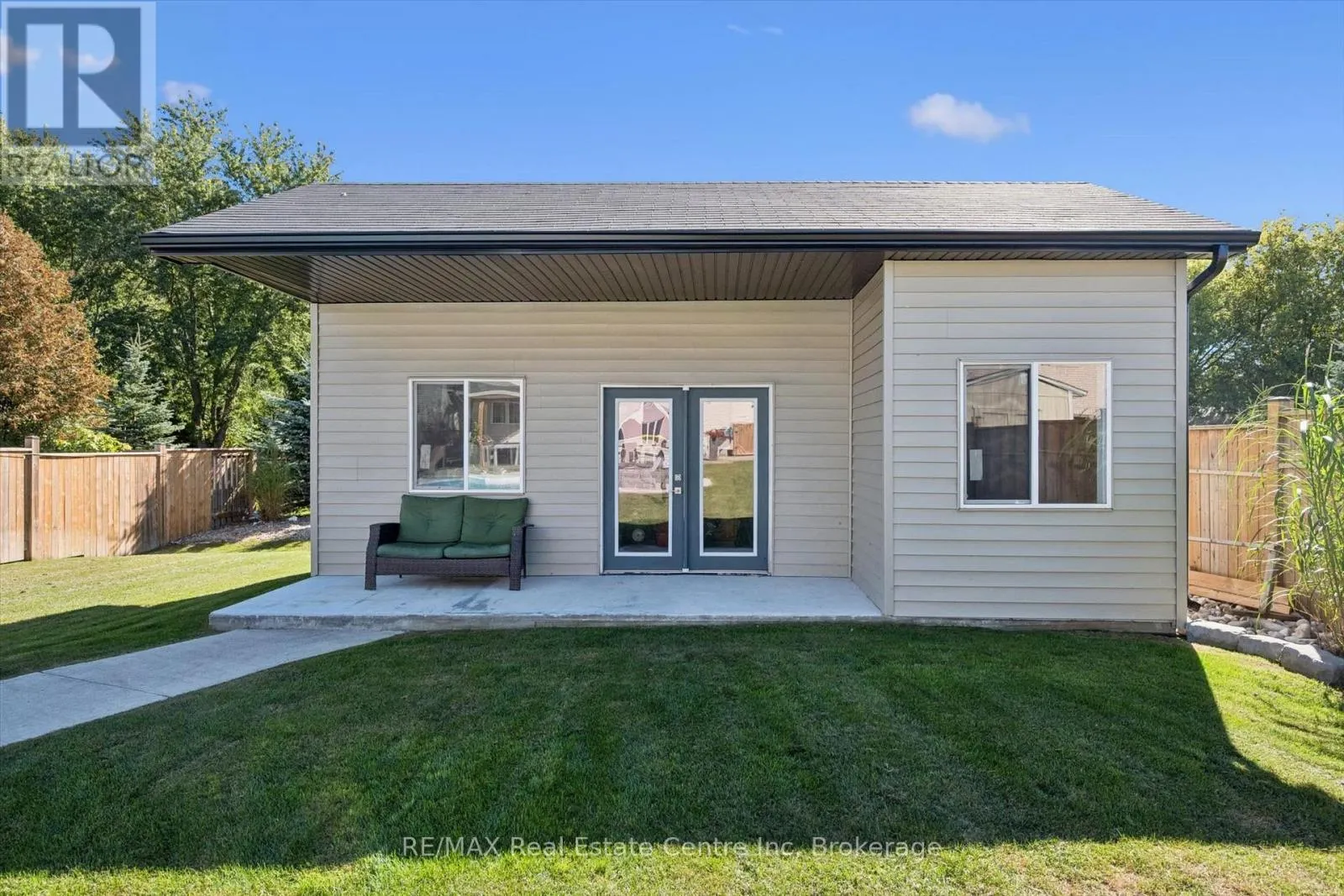106 RYAN STREET