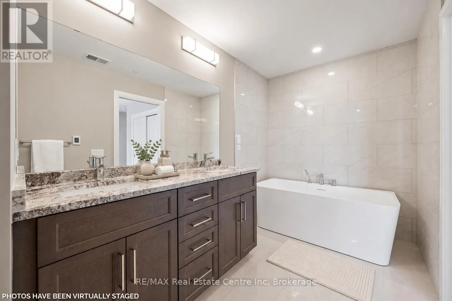 1104 - 71 WYNDHAM STREET S #1104