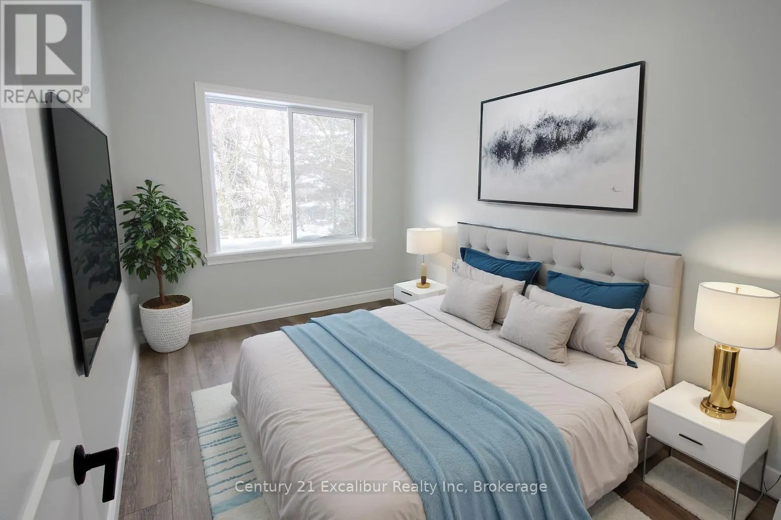 2C - 360 QUEEN STREET E #2C