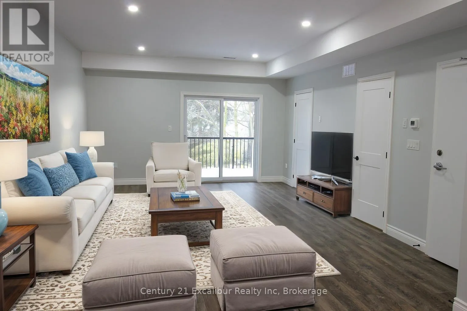 2C - 360 QUEEN STREET E #2C