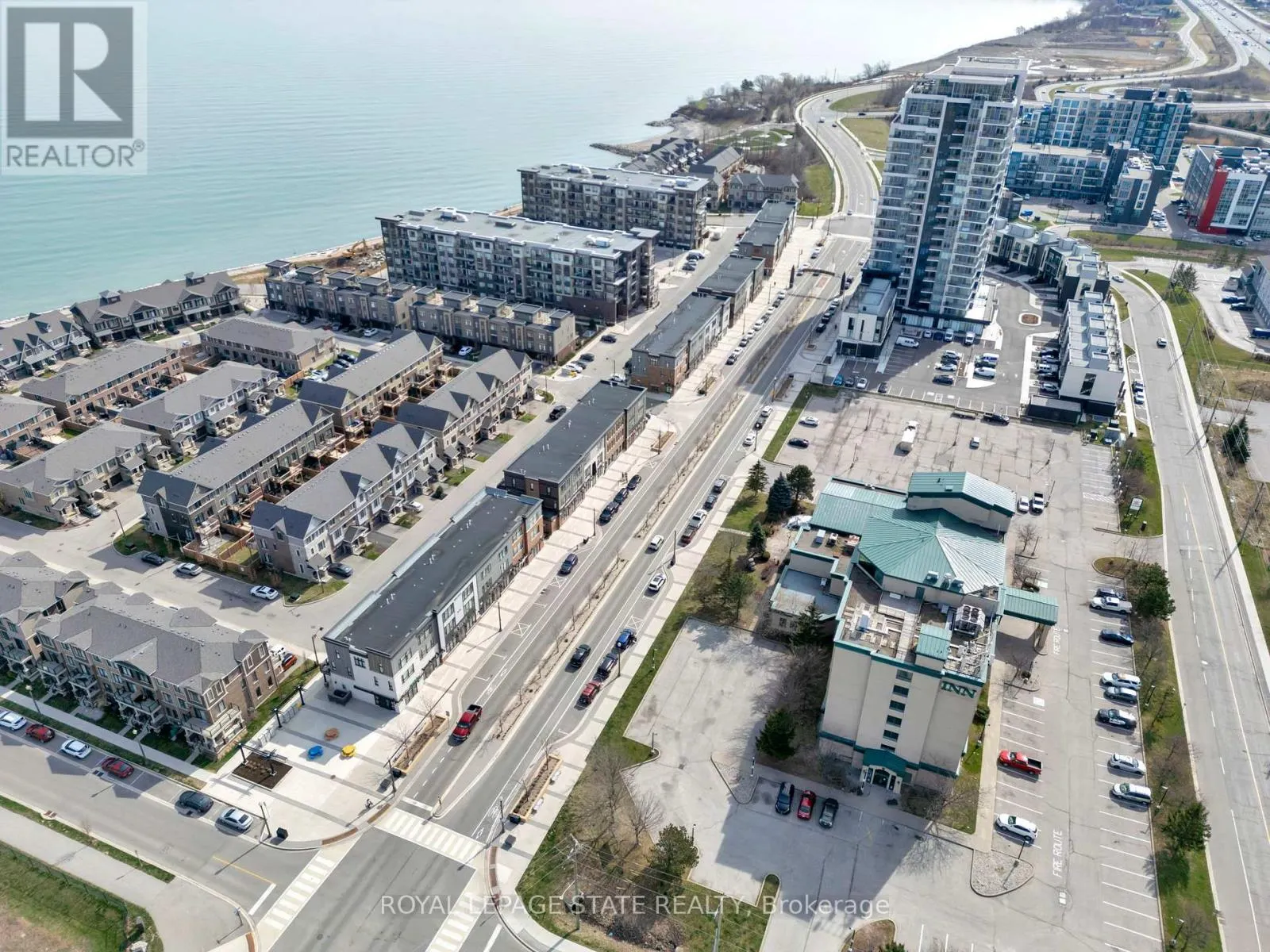708 - 550 NORTH SERVICE ROAD