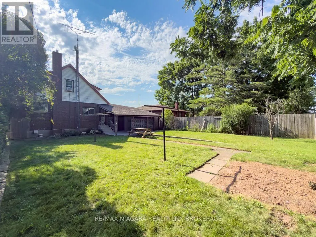 5576 DESSON AVENUE